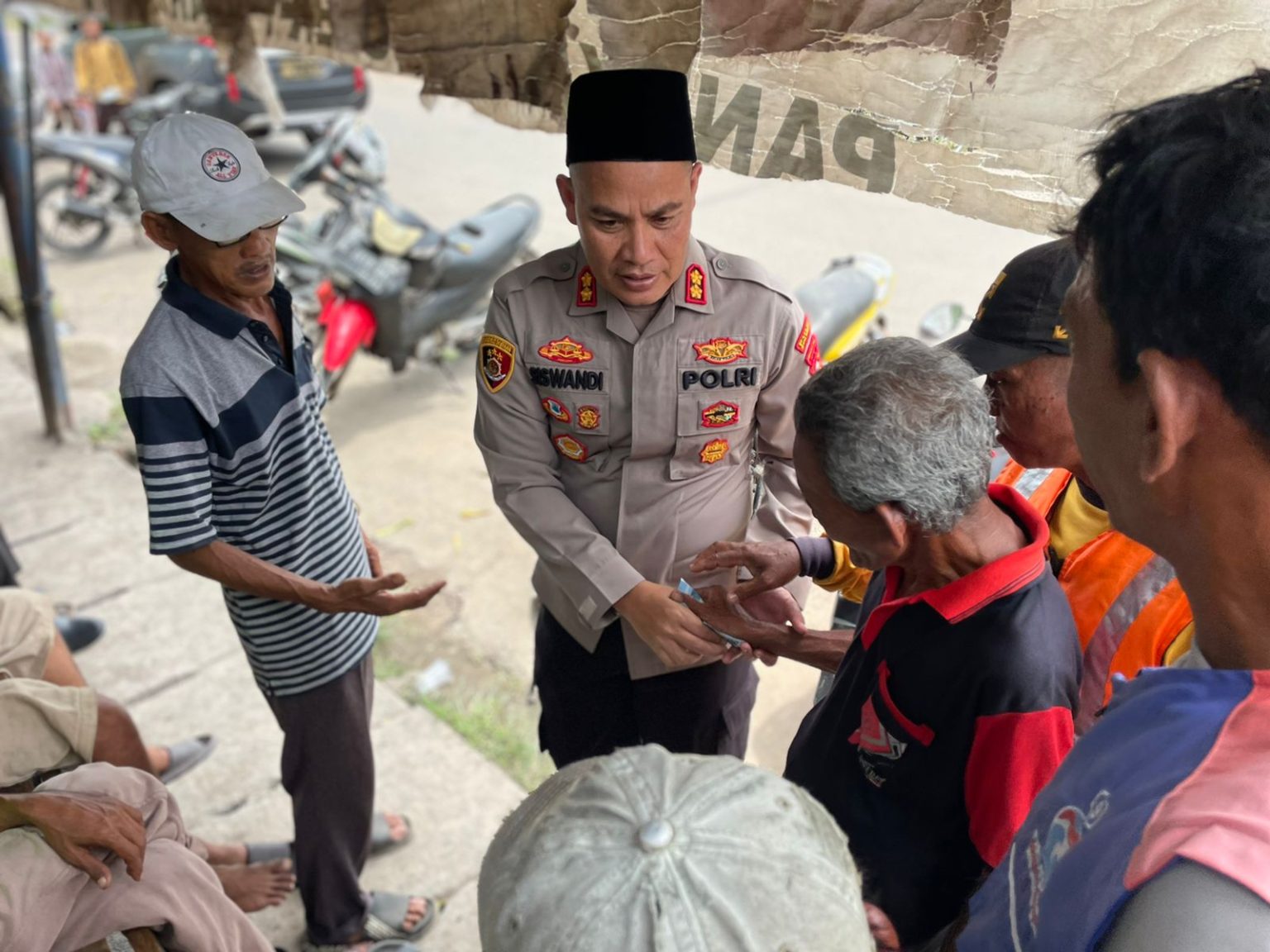 Polres Muba Lakukan Pendekatan Kepada Masyarakat Secara Langsung,
